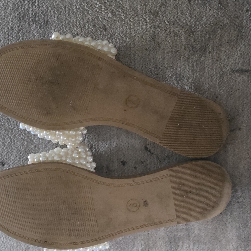 Elegant Pearl Embellished Women's Sandals - Picture 2 of 2